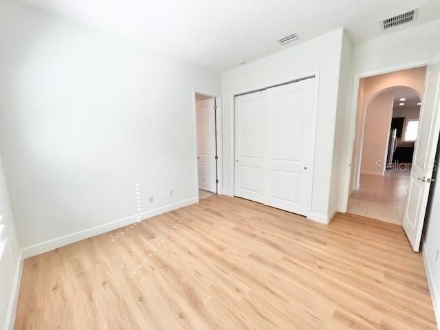 В аренду: $3,145 (3 спален, 3 ванн, 2456 Квадратных фут)