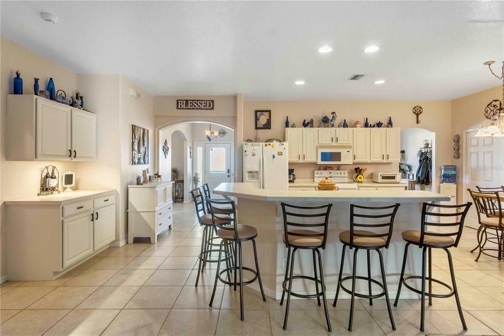 待售: $535,000 (4 贝兹, 2 浴室, 2276 平方英尺)