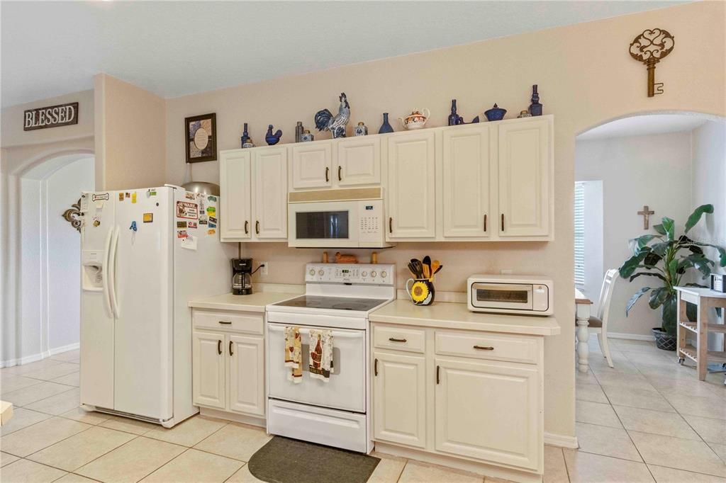 待售: $535,000 (4 贝兹, 2 浴室, 2276 平方英尺)