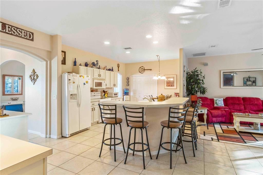 待售: $535,000 (4 贝兹, 2 浴室, 2276 平方英尺)