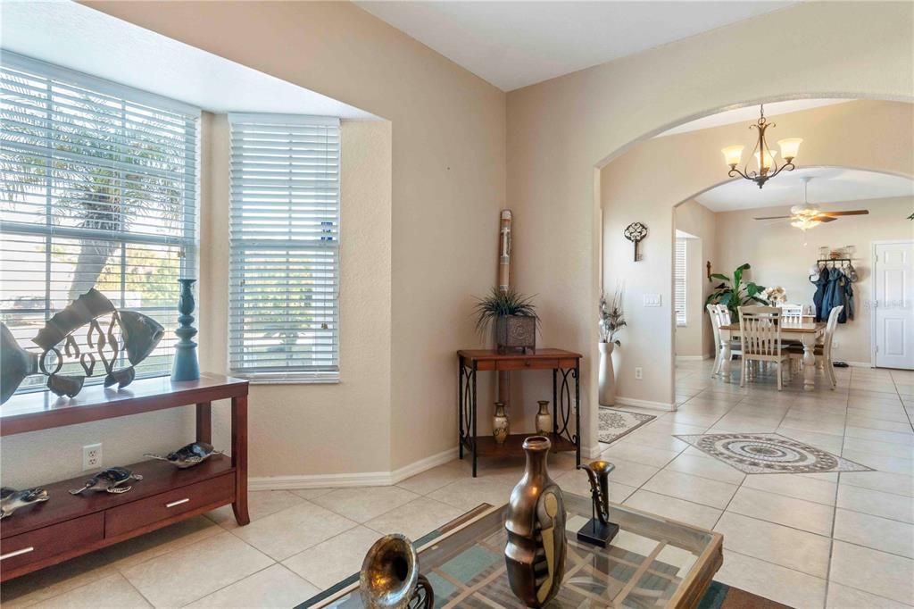 待售: $535,000 (4 贝兹, 2 浴室, 2276 平方英尺)