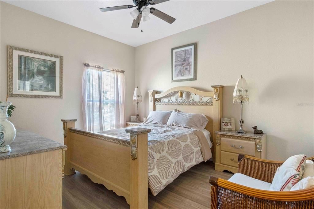 待售: $535,000 (4 贝兹, 2 浴室, 2276 平方英尺)