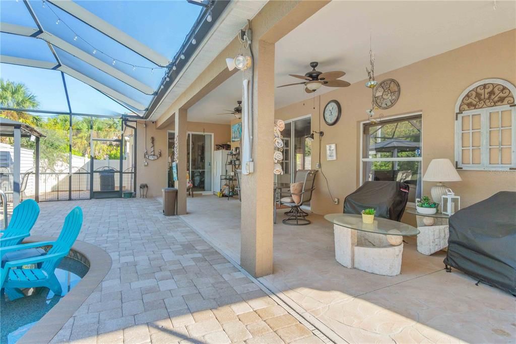 待售: $535,000 (4 贝兹, 2 浴室, 2276 平方英尺)