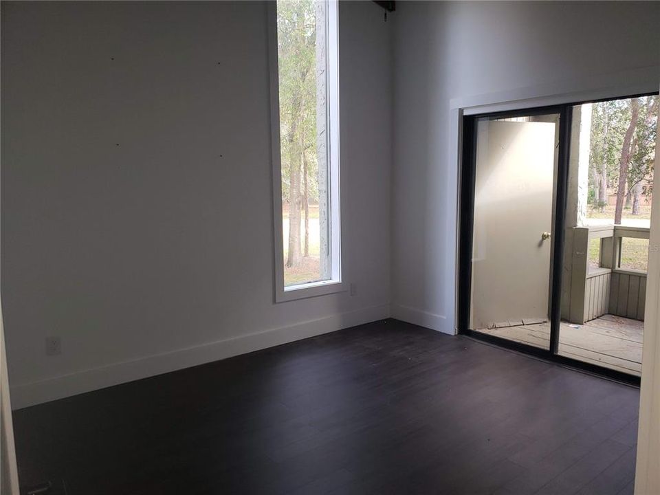 For Rent: $1,795 (2 beds, 1 baths, 1141 Square Feet)