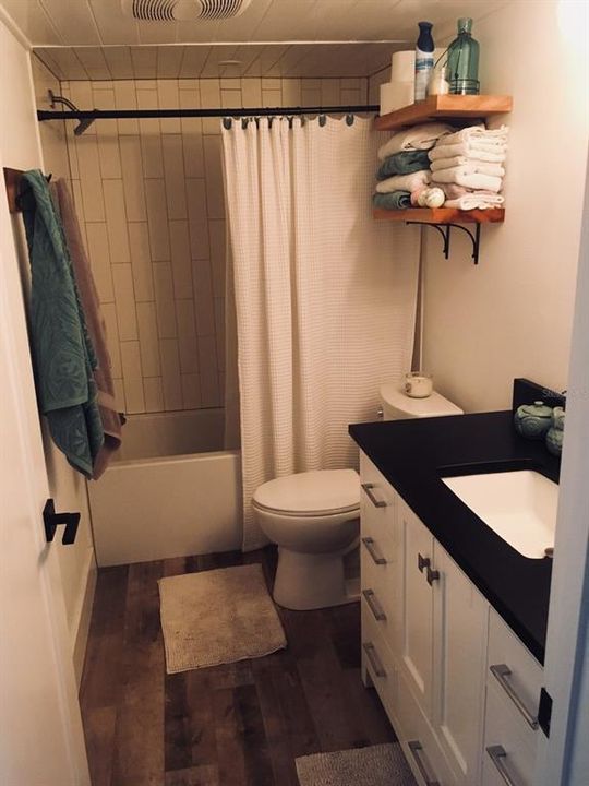 For Rent: $1,795 (2 beds, 1 baths, 1141 Square Feet)