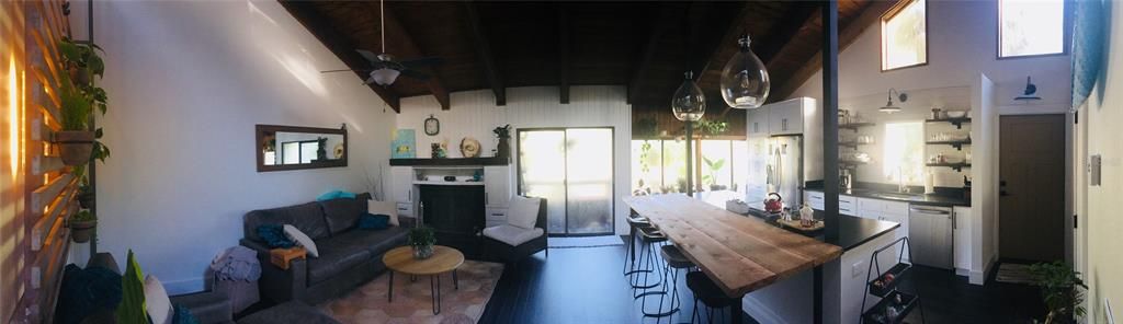 For Rent: $1,795 (2 beds, 1 baths, 1141 Square Feet)