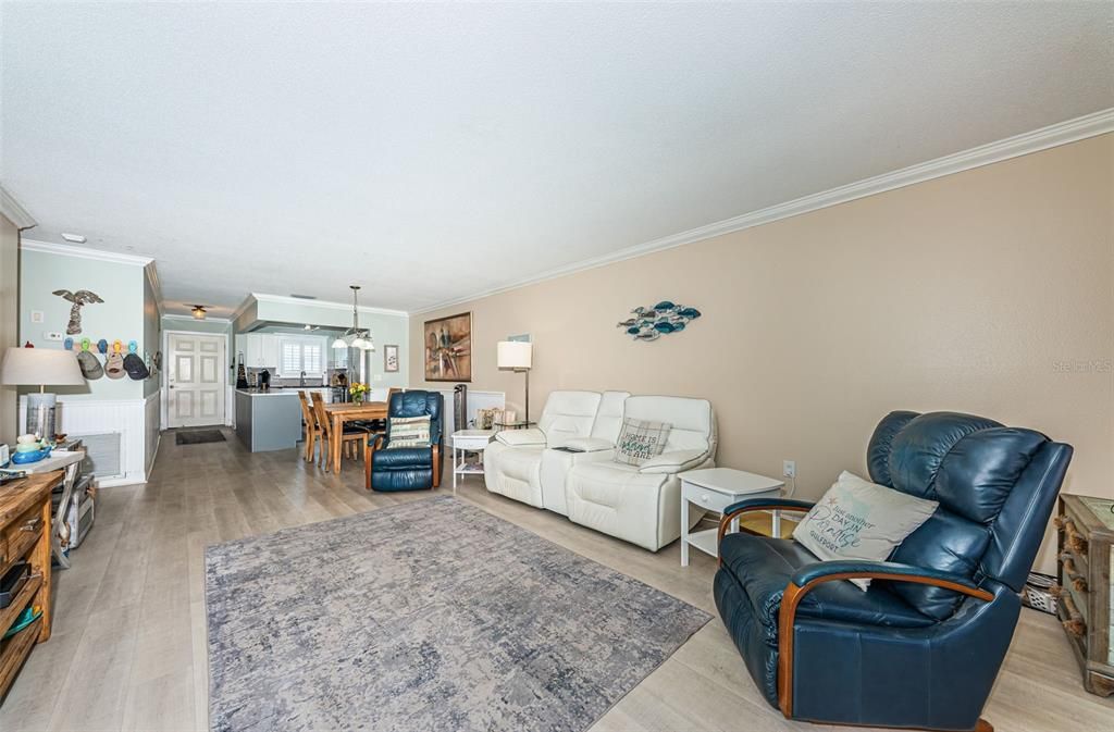 En Venta: $280,000 (2 camas, 2 baños, 1250 Pies cuadrados)