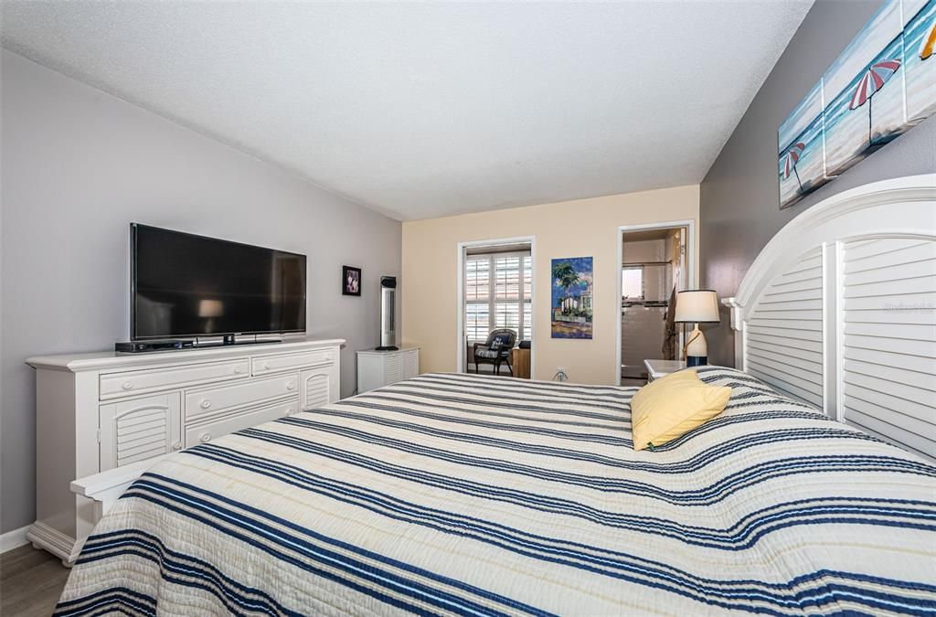 En Venta: $280,000 (2 camas, 2 baños, 1250 Pies cuadrados)