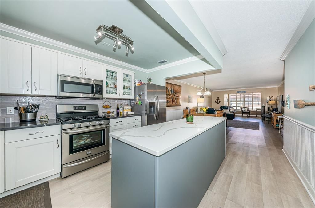 En Venta: $280,000 (2 camas, 2 baños, 1250 Pies cuadrados)