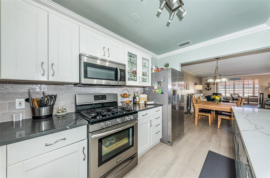 En Venta: $280,000 (2 camas, 2 baños, 1250 Pies cuadrados)