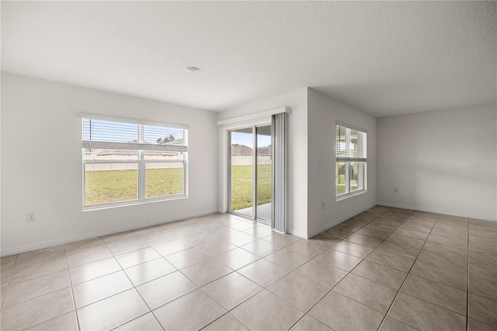 出租: $1,995 (3 贝兹, 2 浴室, 1672 平方英尺)