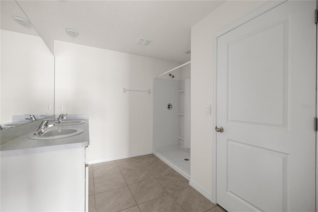 出租: $1,995 (3 贝兹, 2 浴室, 1672 平方英尺)