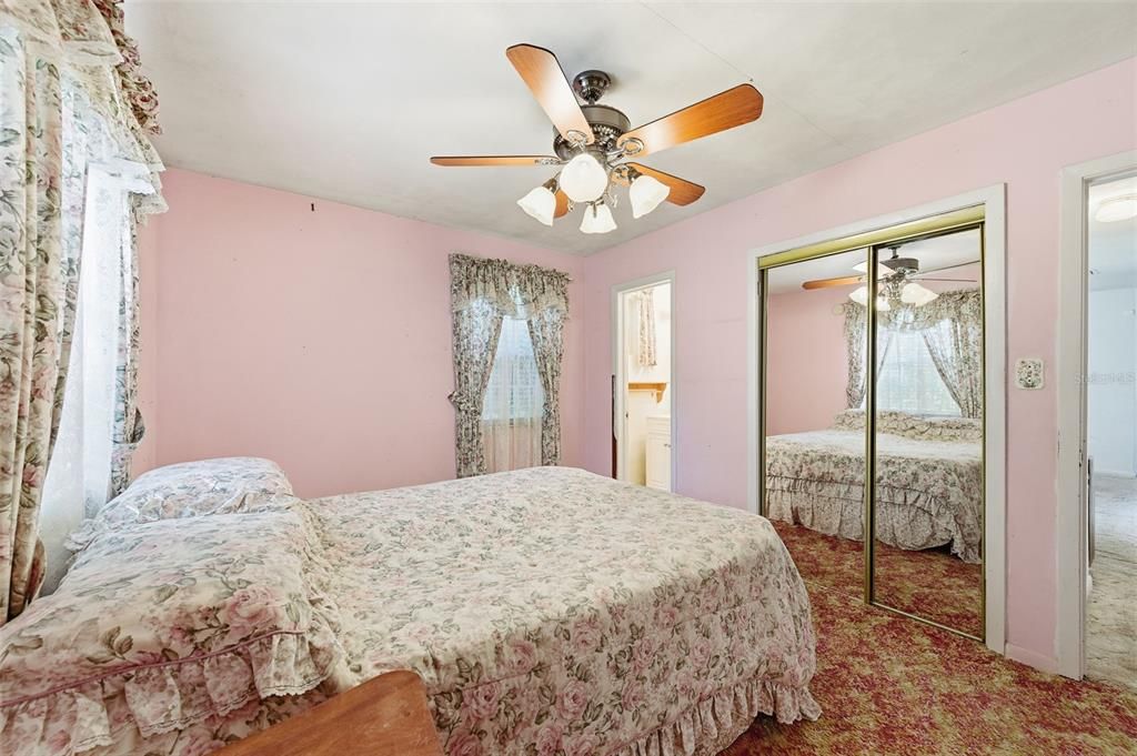 待售: $180,000 (3 贝兹, 1 浴室, 1506 平方英尺)