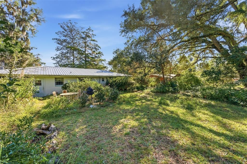 待售: $180,000 (3 贝兹, 1 浴室, 1506 平方英尺)