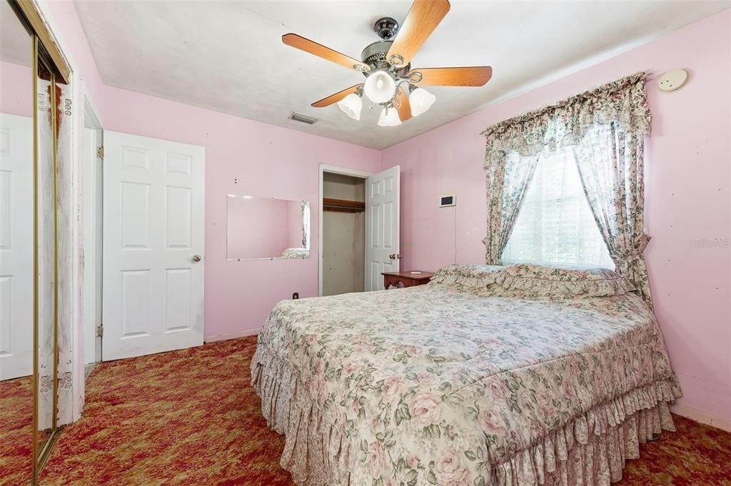 待售: $180,000 (3 贝兹, 1 浴室, 1506 平方英尺)