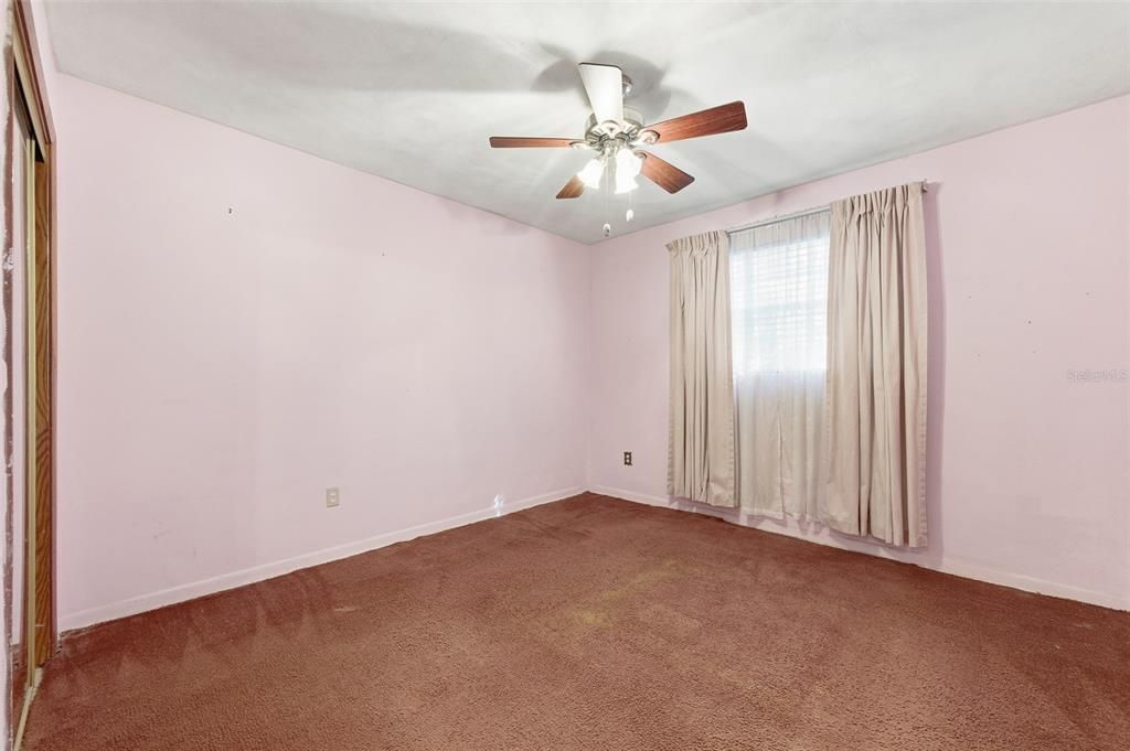 待售: $180,000 (3 贝兹, 1 浴室, 1506 平方英尺)