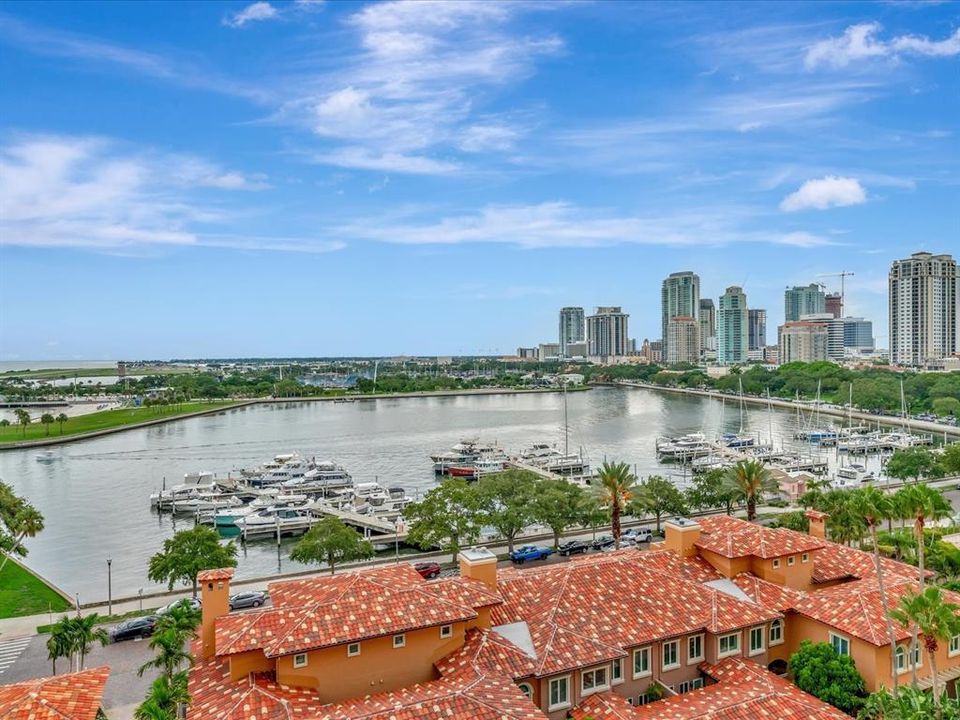 For Rent: $11,000 (2 beds, 2 baths, 2600 Square Feet)