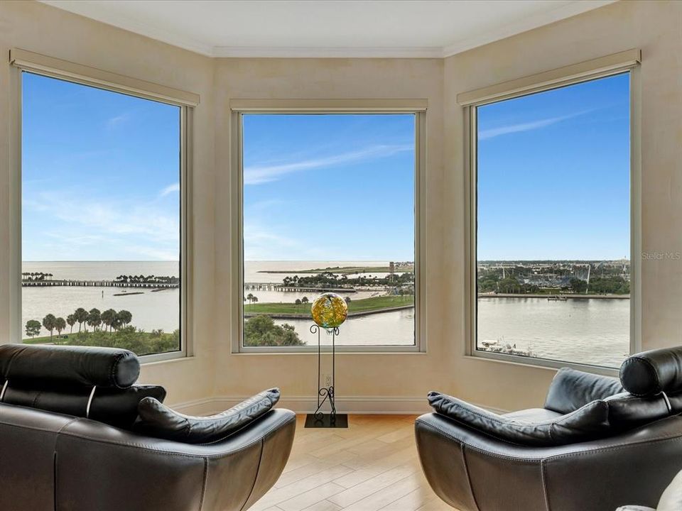 For Rent: $11,000 (2 beds, 2 baths, 2600 Square Feet)