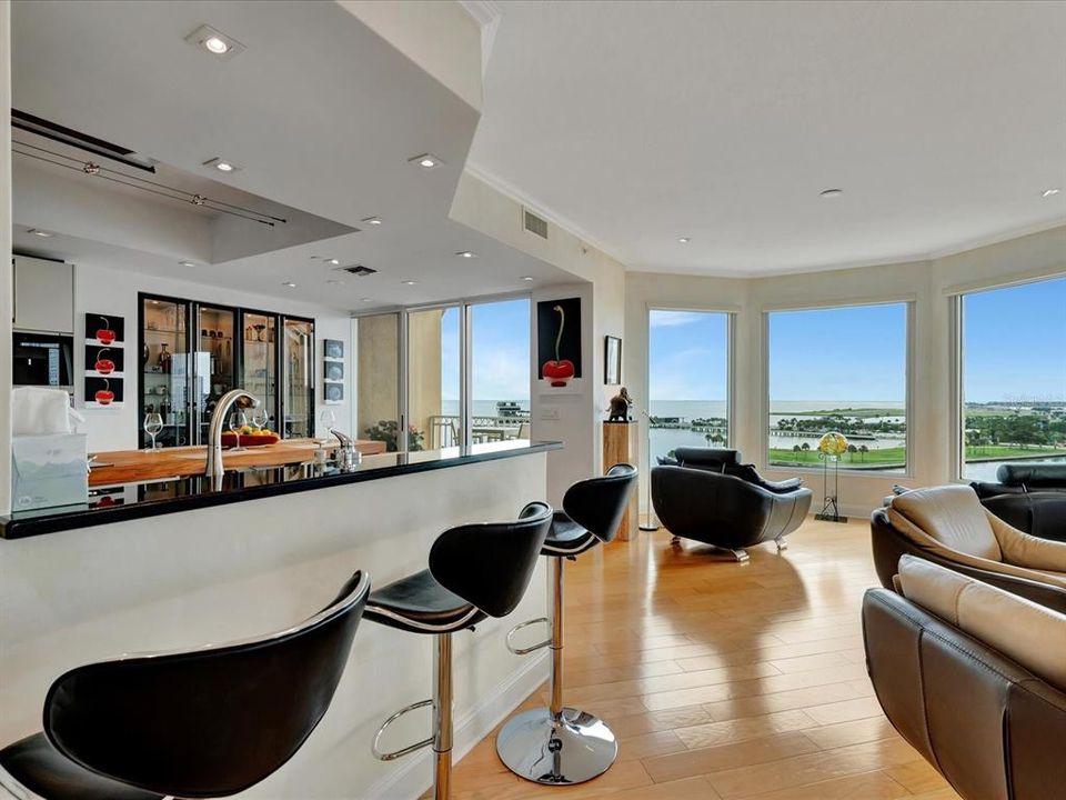 For Rent: $11,000 (2 beds, 2 baths, 2600 Square Feet)