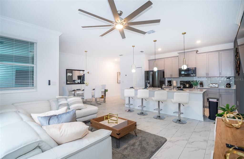 For Rent: $2,800 (4 beds, 3 baths, 1914 Square Feet)