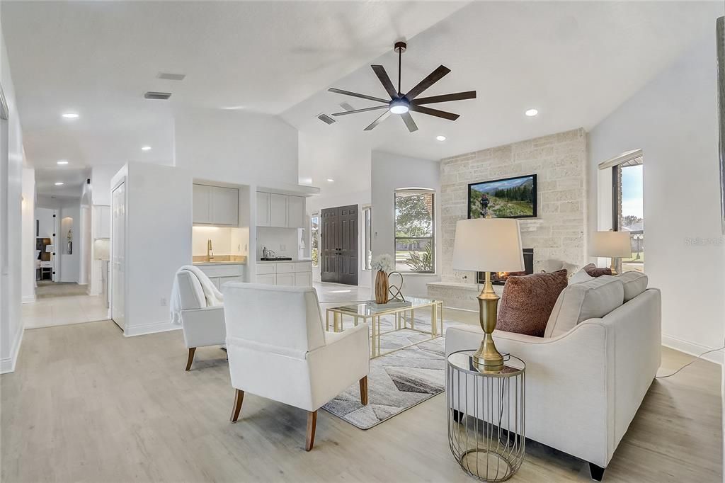 For Sale: $699,999 (3 beds, 2 baths, 2366 Square Feet)