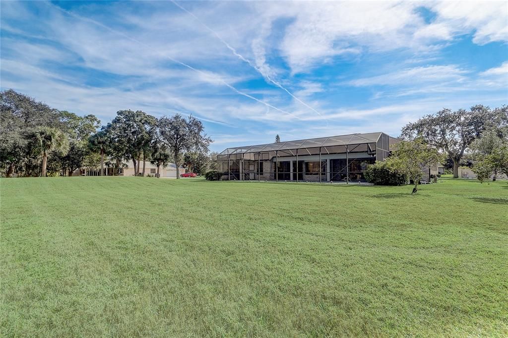 For Sale: $699,999 (3 beds, 2 baths, 2366 Square Feet)