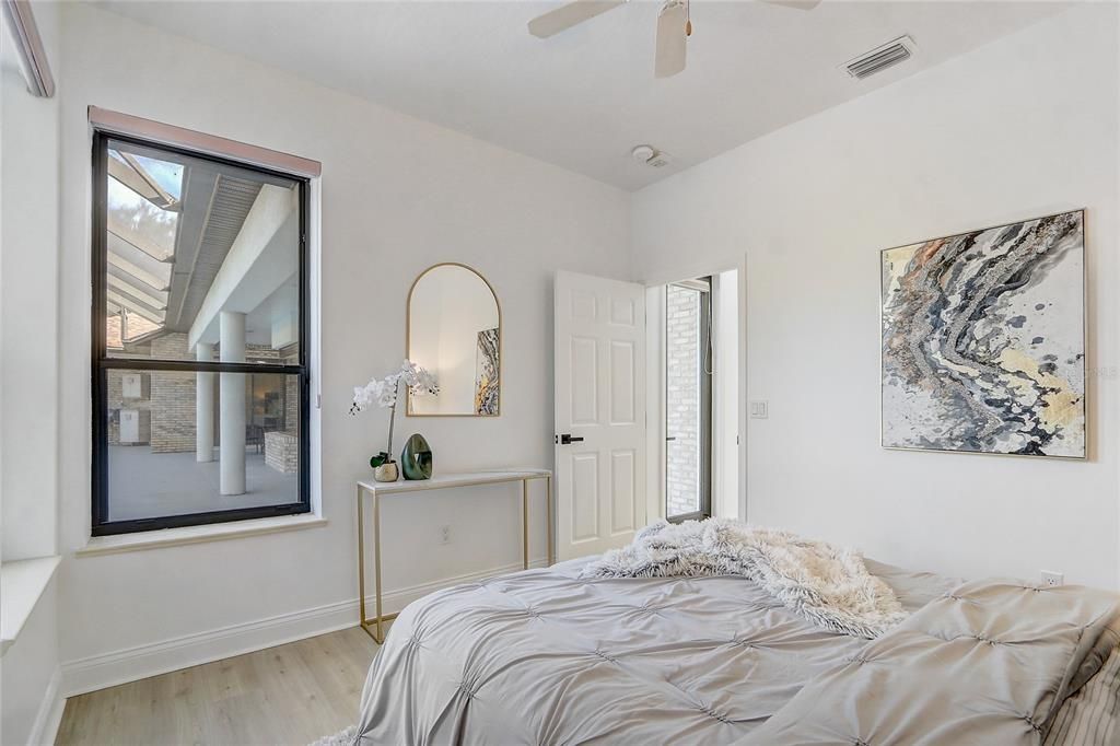 For Sale: $699,999 (3 beds, 2 baths, 2366 Square Feet)