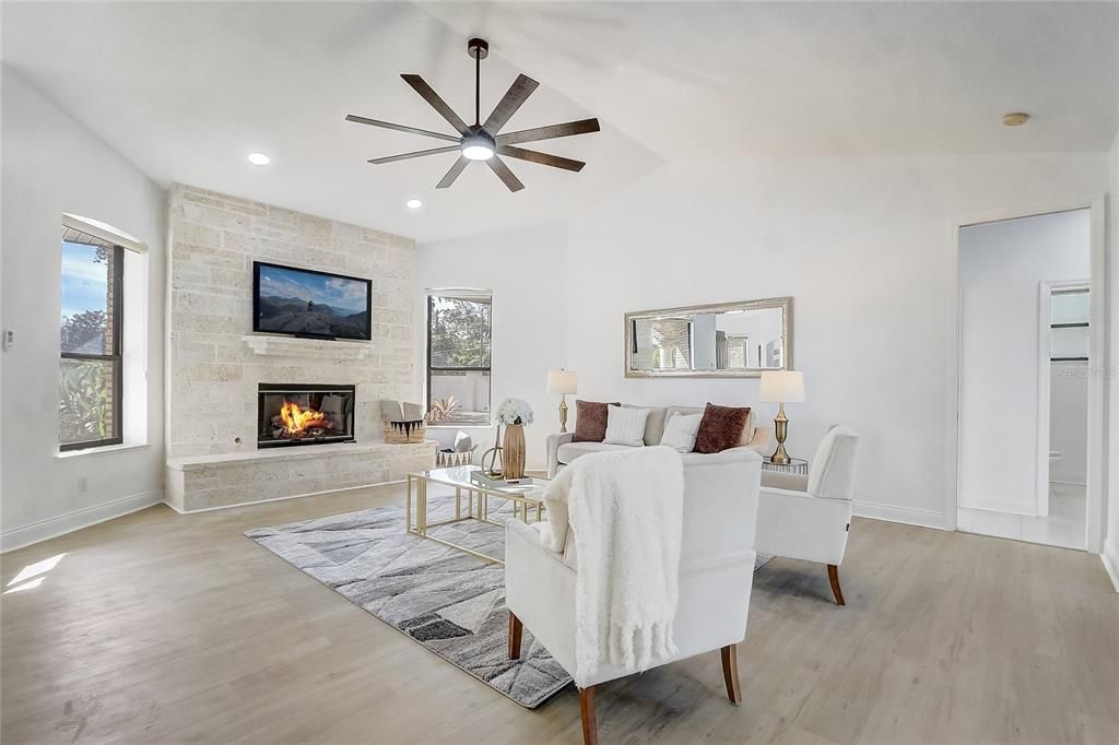 For Sale: $699,999 (3 beds, 2 baths, 2366 Square Feet)