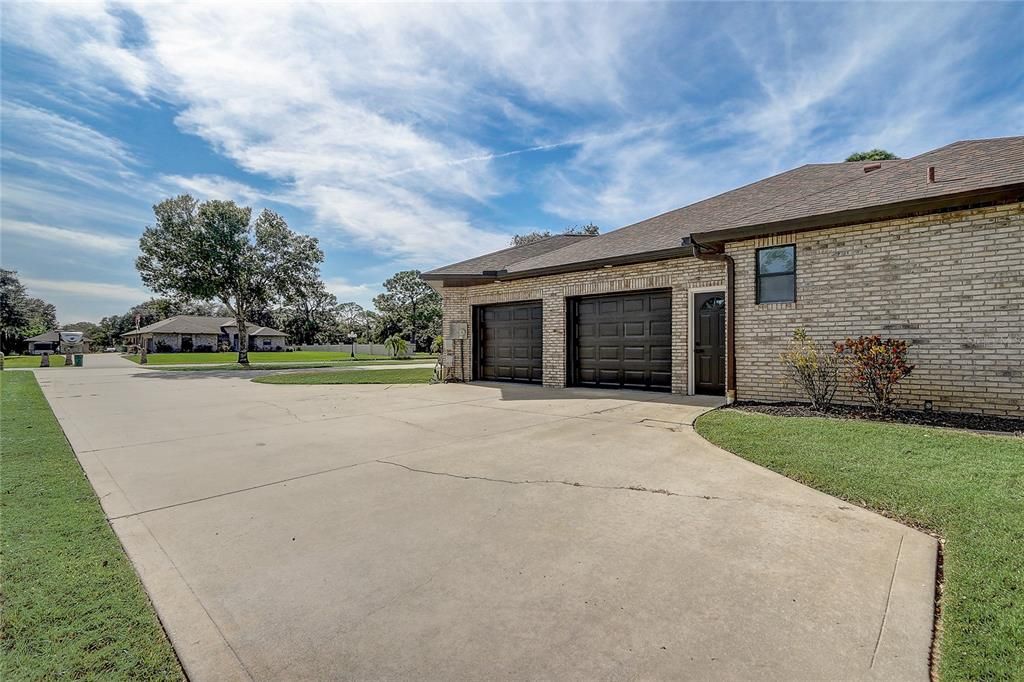 For Sale: $699,999 (3 beds, 2 baths, 2366 Square Feet)
