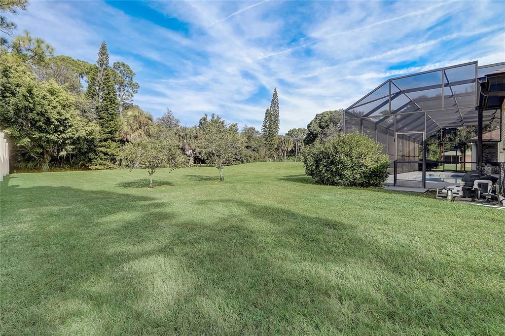 For Sale: $699,999 (3 beds, 2 baths, 2366 Square Feet)