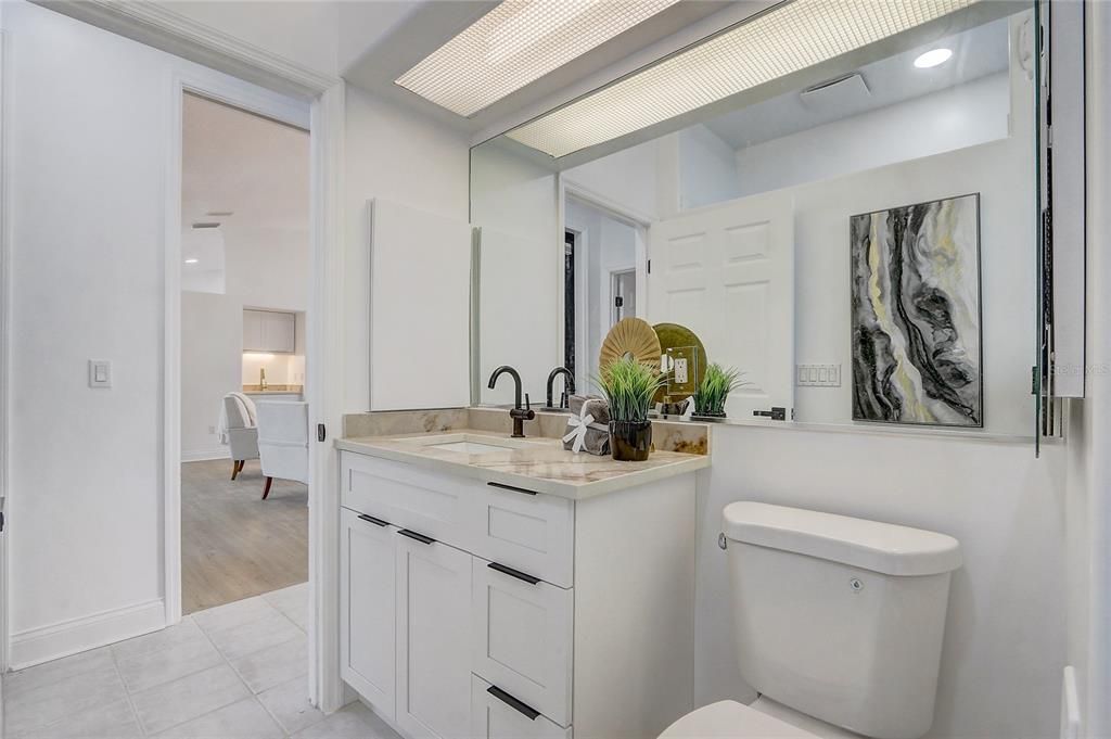 For Sale: $699,999 (3 beds, 2 baths, 2366 Square Feet)