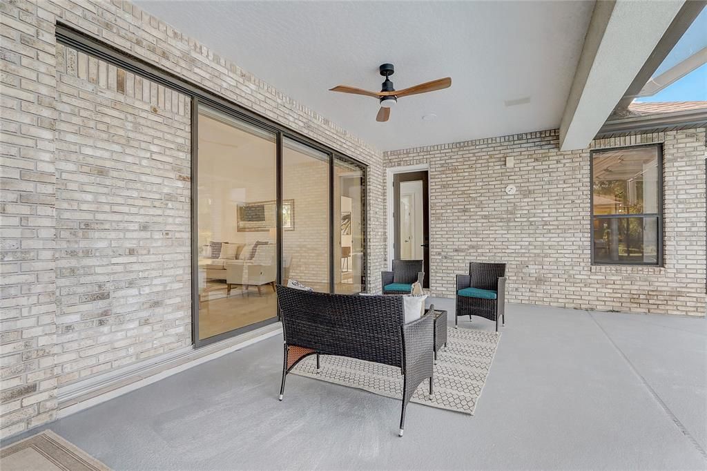 For Sale: $699,999 (3 beds, 2 baths, 2366 Square Feet)