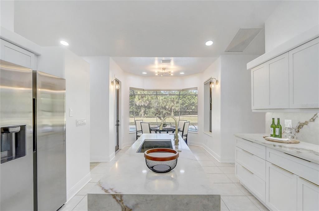 For Sale: $699,999 (3 beds, 2 baths, 2366 Square Feet)