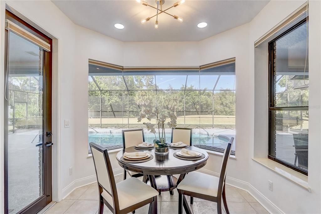 For Sale: $699,999 (3 beds, 2 baths, 2366 Square Feet)