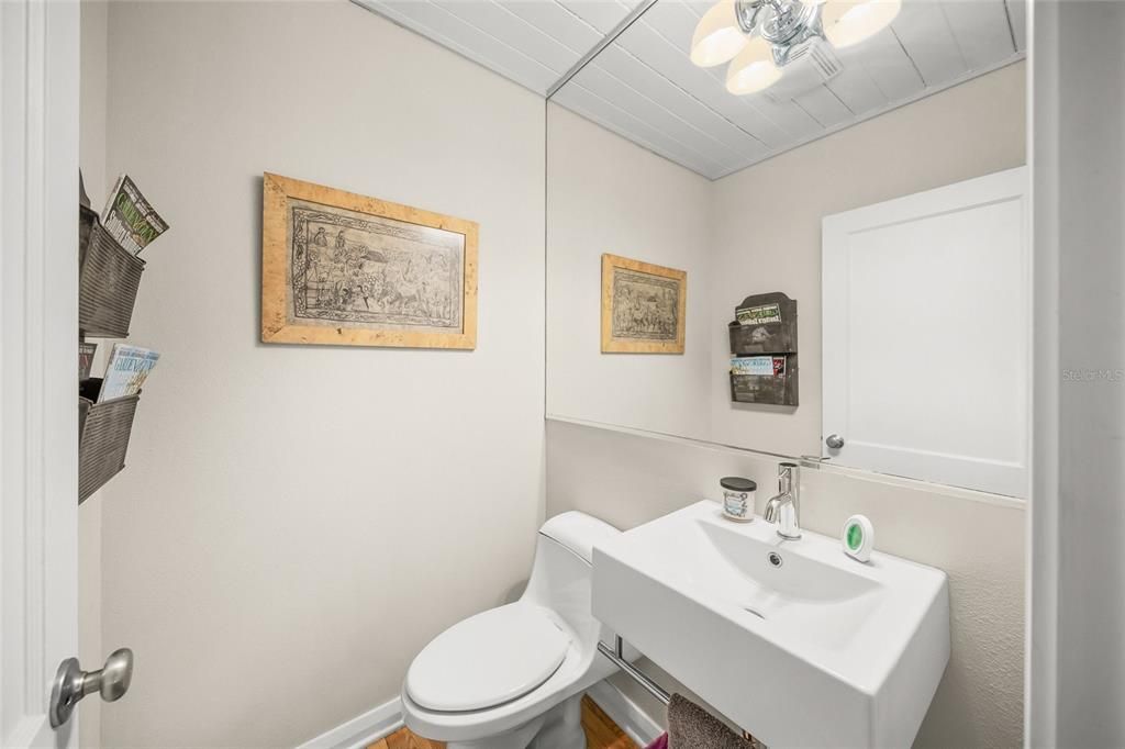 For Sale: $1,995,000 (4 beds, 3 baths, 2483 Square Feet)