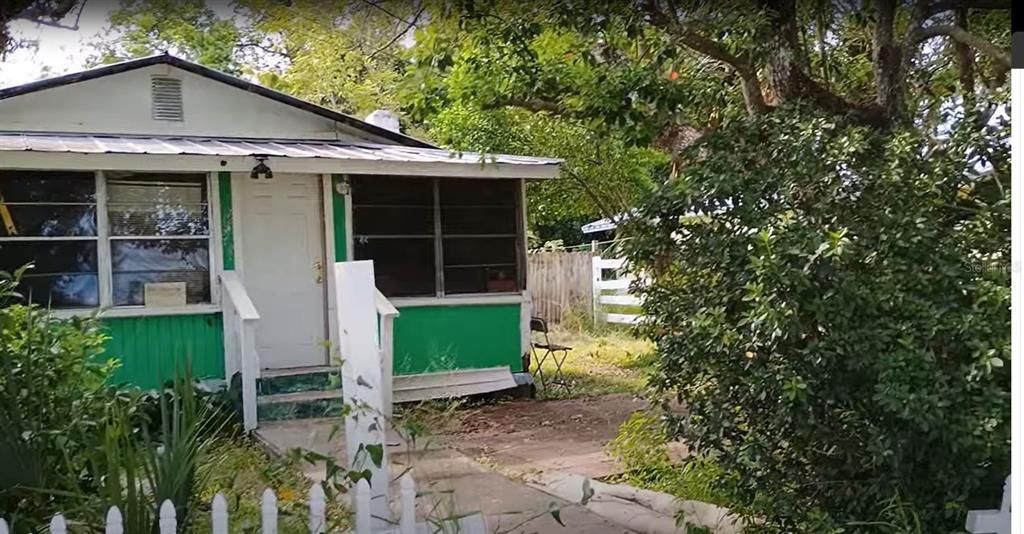 На продажу: $5,000 (0.05 acres)