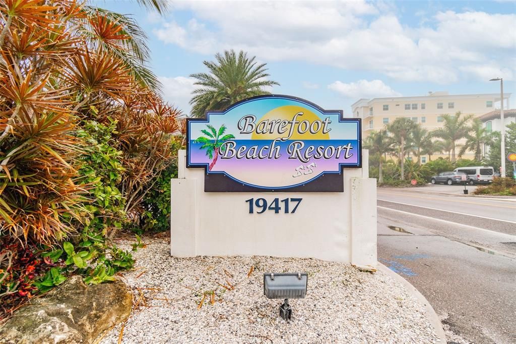 For Sale: $410,000 (1 beds, 1 baths, 735 Square Feet)