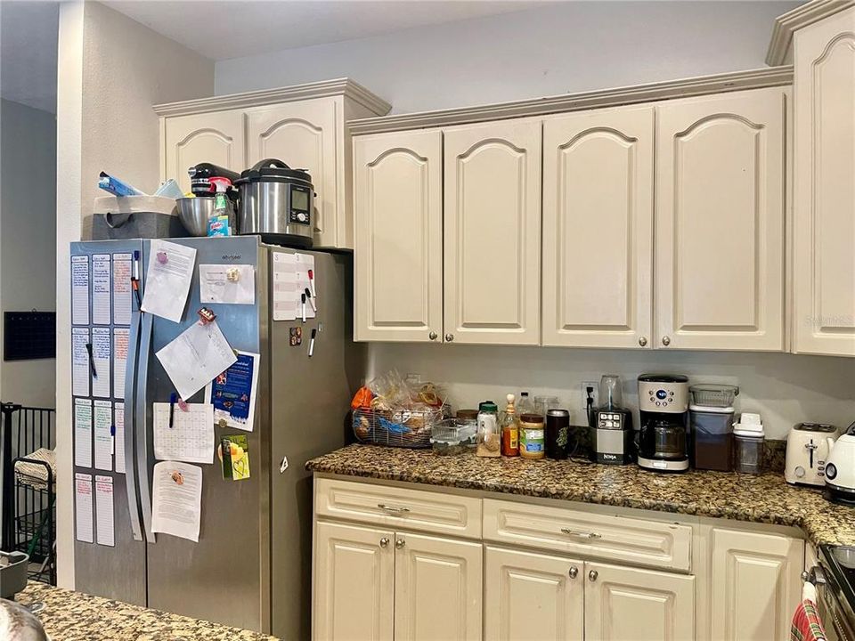 待售: $779,000 (8 贝兹, 0 浴室, 4330 平方英尺)