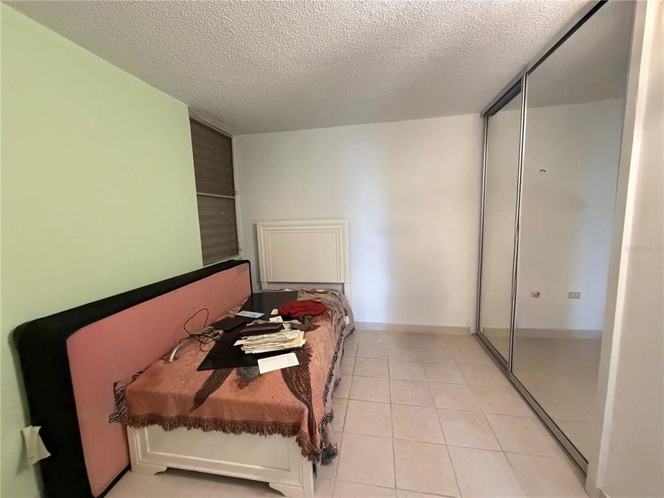 For Sale: $175,000 (3 beds, 2 baths, 1886 Square Feet)