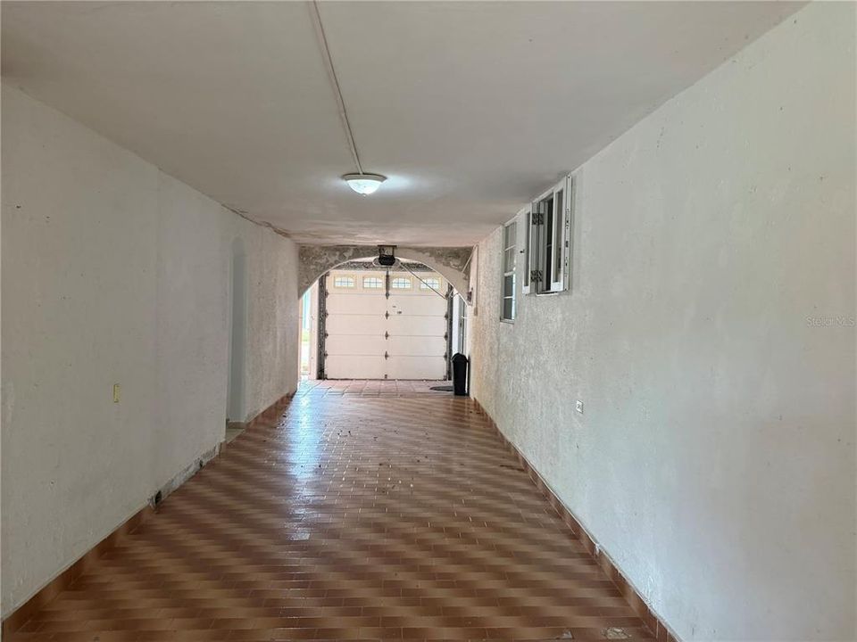 For Sale: $175,000 (3 beds, 2 baths, 1886 Square Feet)