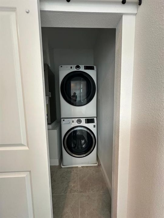 В аренду: $1,600 (1 спален, 1 ванн, 800 Квадратных фут)