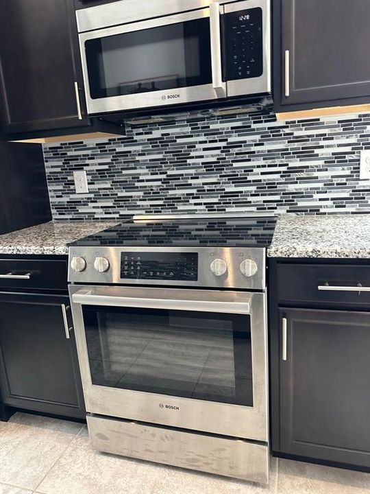 В аренду: $1,600 (1 спален, 1 ванн, 800 Квадратных фут)