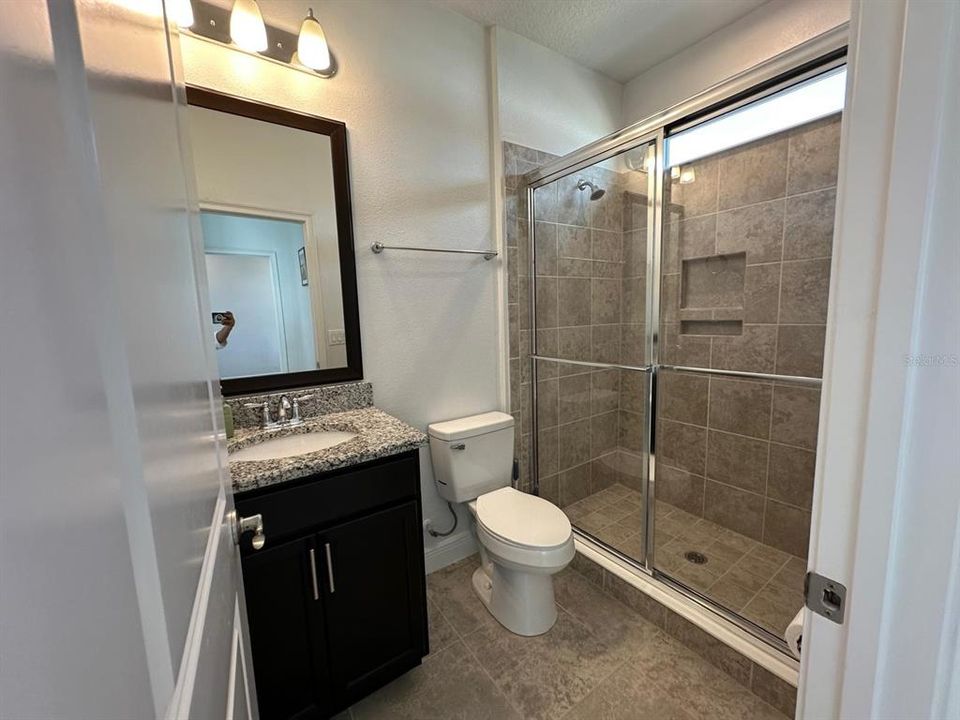 В аренду: $1,600 (1 спален, 1 ванн, 800 Квадратных фут)