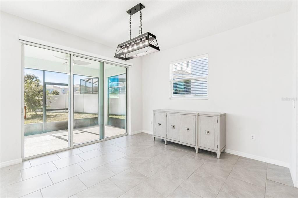 For Rent: $3,200 (4 beds, 3 baths, 3313 Square Feet)