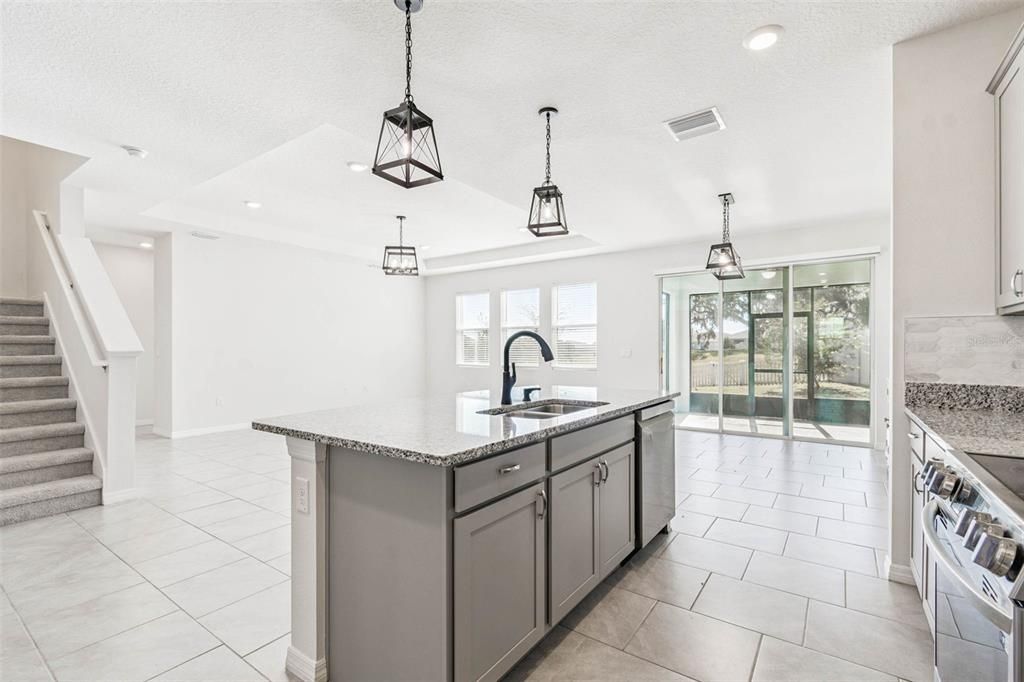 For Rent: $3,200 (4 beds, 3 baths, 3313 Square Feet)