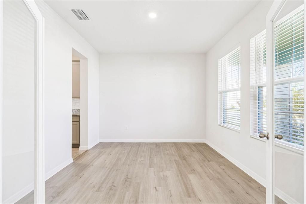 For Rent: $3,200 (4 beds, 3 baths, 3313 Square Feet)