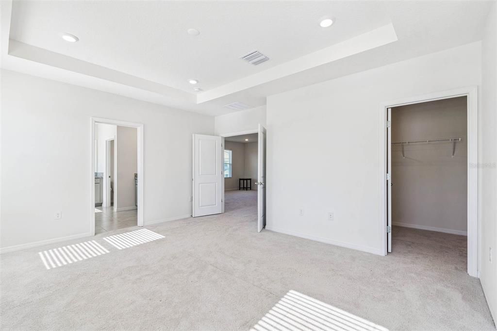 For Rent: $3,200 (4 beds, 3 baths, 3313 Square Feet)