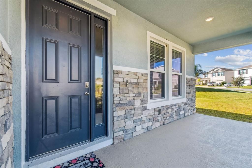 For Rent: $3,200 (4 beds, 3 baths, 3313 Square Feet)