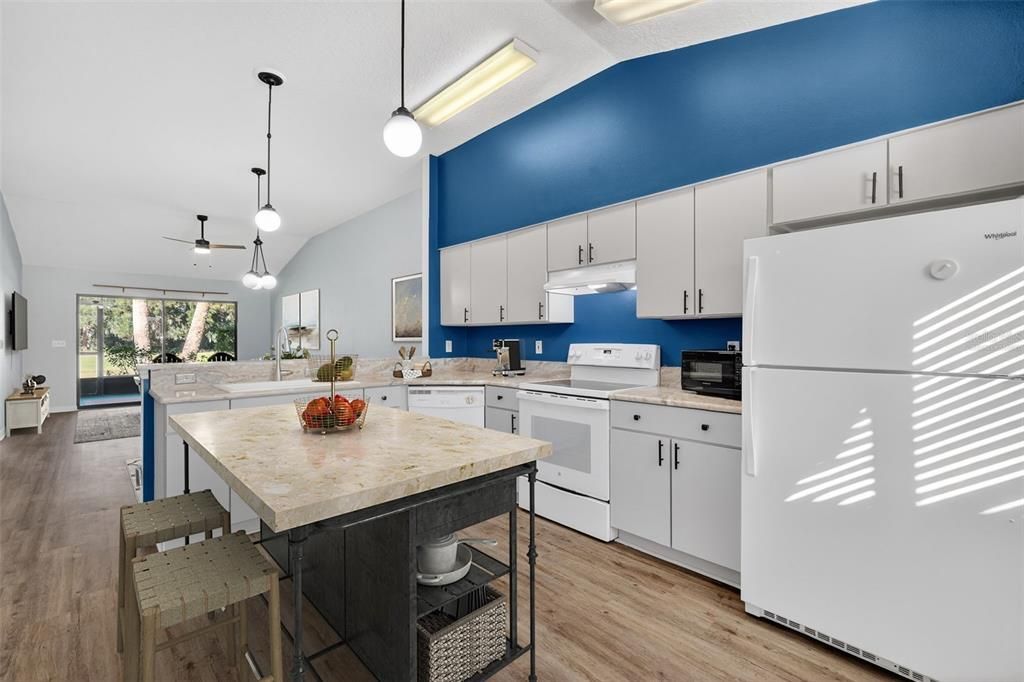 En Venta: $218,000 (2 camas, 2 baños, 1024 Pies cuadrados)