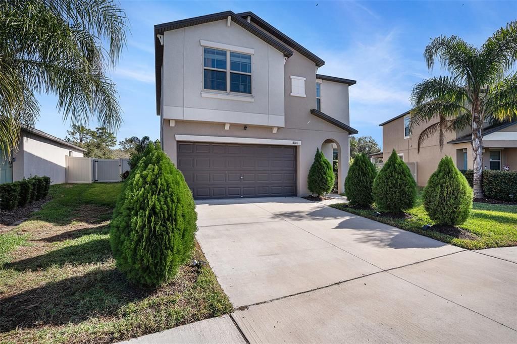 En Venta: $425,000 (5 camas, 2 baños, 2264 Pies cuadrados)